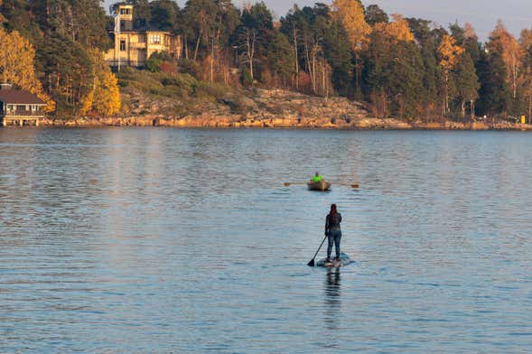 Nagu Paddle Surfing Activity