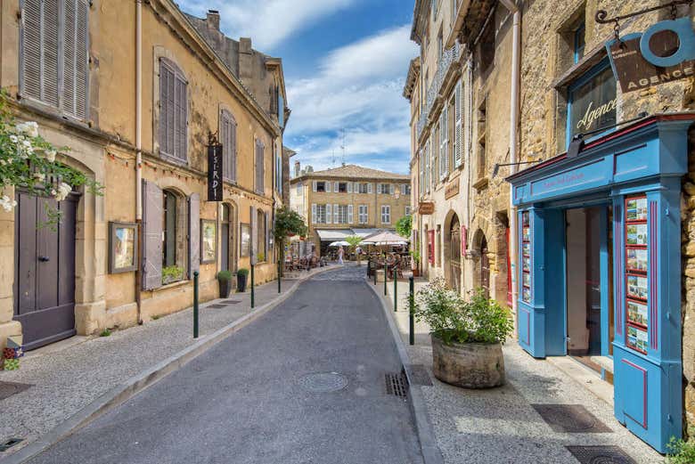 Roussillon, Gordes & Lourmarin Day Trip + Wine Tasting, Aix-en-Provence