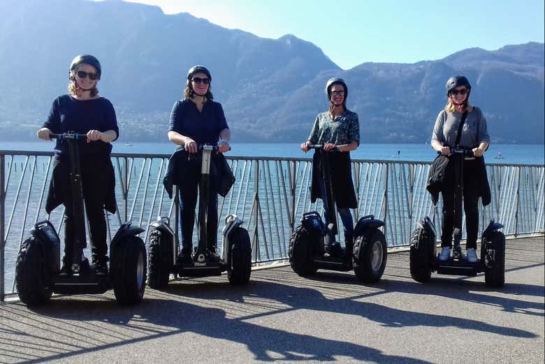 Disfrutando del tour en segway por Aix-les-Bains