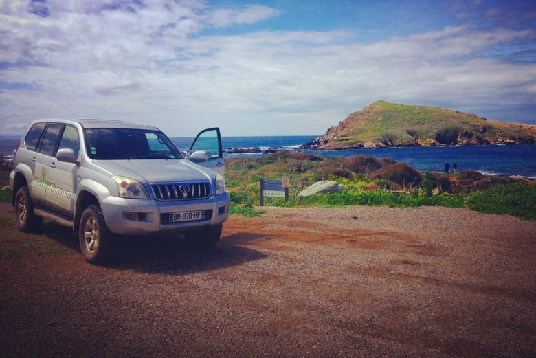 Touring in 4x4 the north of Corsica