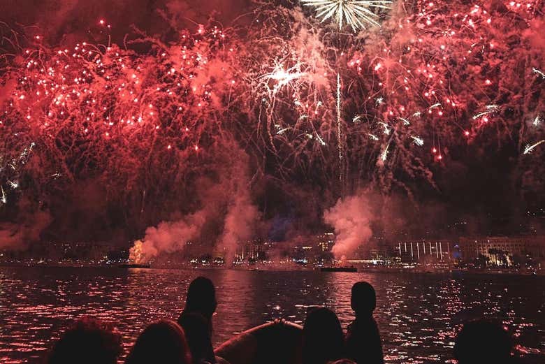 Disfrutando de los fuegos artificiales