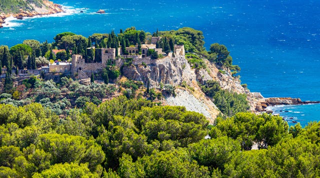 Activities, Guided Tours and Day Trips in Cassis 