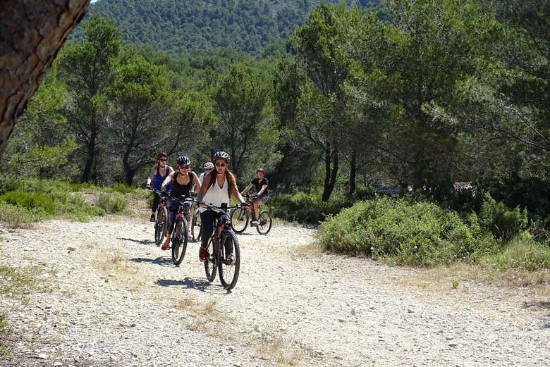 Recorriendo Cap Canaille en bicicleta eléctrica