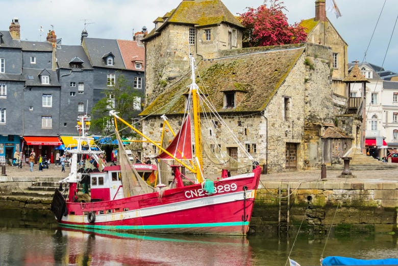 La Lieutenance, dans le Vieux Bassin de Honfleur