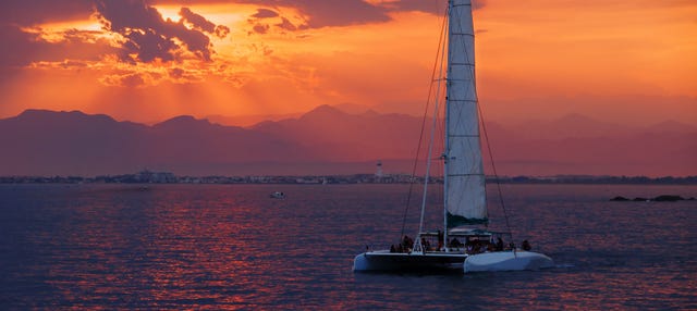 Balade en catamaran au coucher du soleil