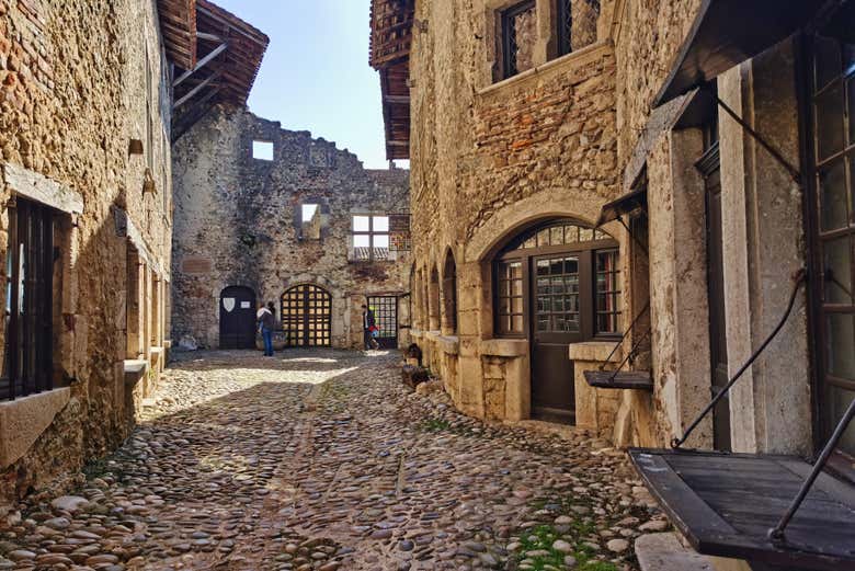 Calles empedradas de Pérouges