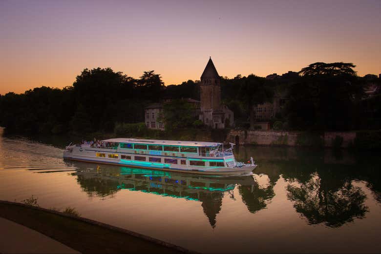 Croisière à Lyon au coucher de soleil