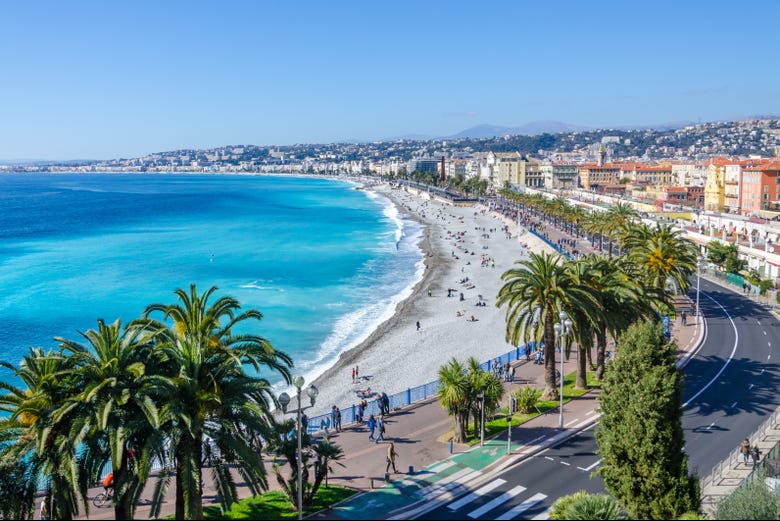 Vista panorâmica da orla marítima de Nice