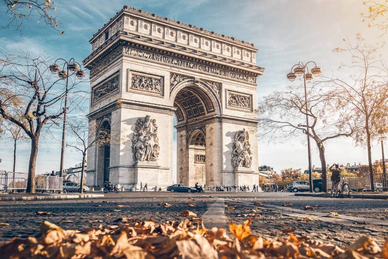 Panorámica del Arco del Triunfo de París
