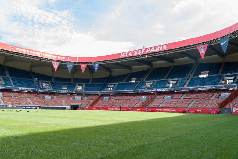 psg stadium tour parking