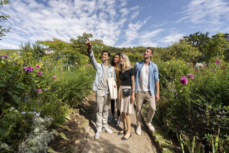 A Casa de Monet em Giverny conta com belos jardins