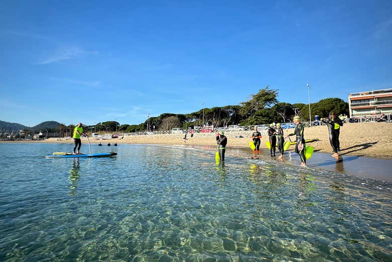 Ready to go paddle surfing