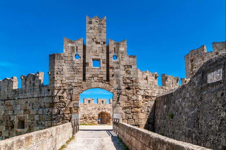 Explore the Palace of the Grand Master of the Knights of Rhodes