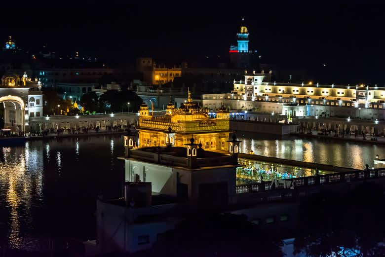 Conheça a noite de Amritsar