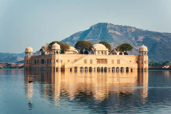 Excursión privada a Jaipur en tren de alta velocidad