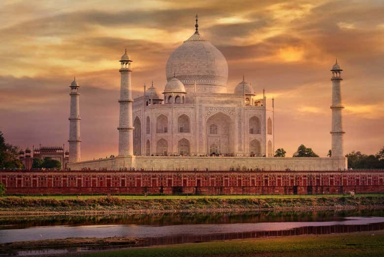 The spectacular Taj Mahal in Agra