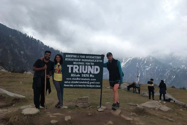 Llegando a la cima de Triund