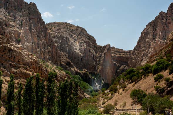 Margoon Waterfall Private Trip