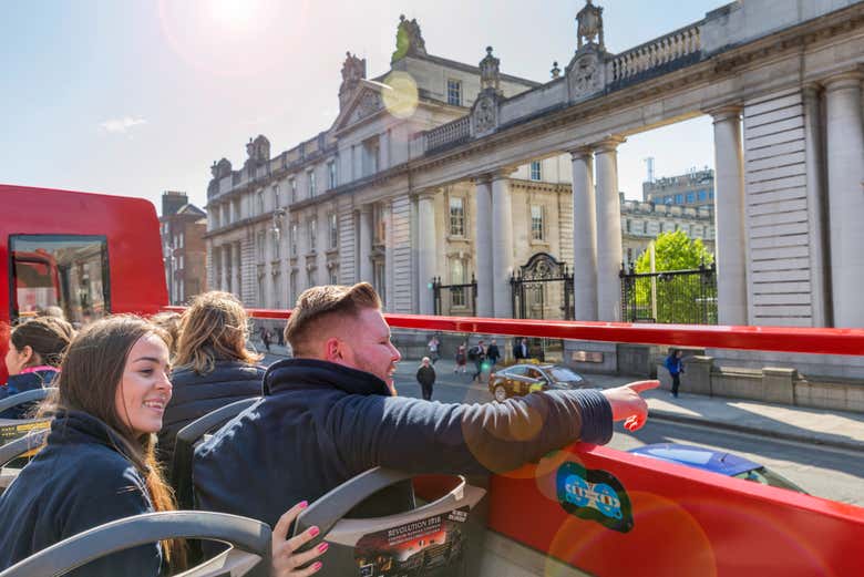 See Dublin's best monuments from the bus