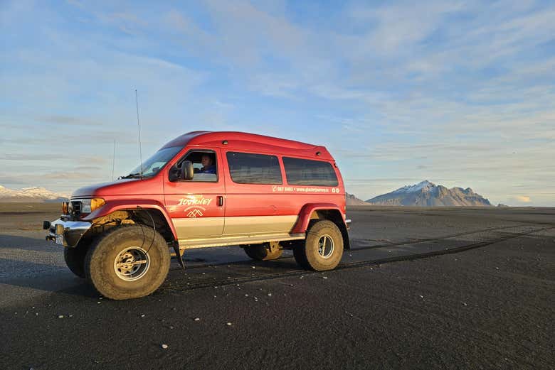 A 4x4 in Suðurfjörur