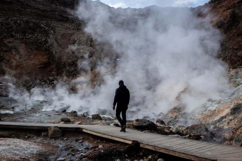 Caminaremos por una zona geotérmica