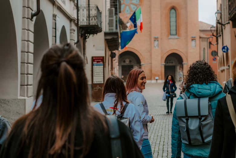 Let's go up the Alba Cathedral's bell tower!