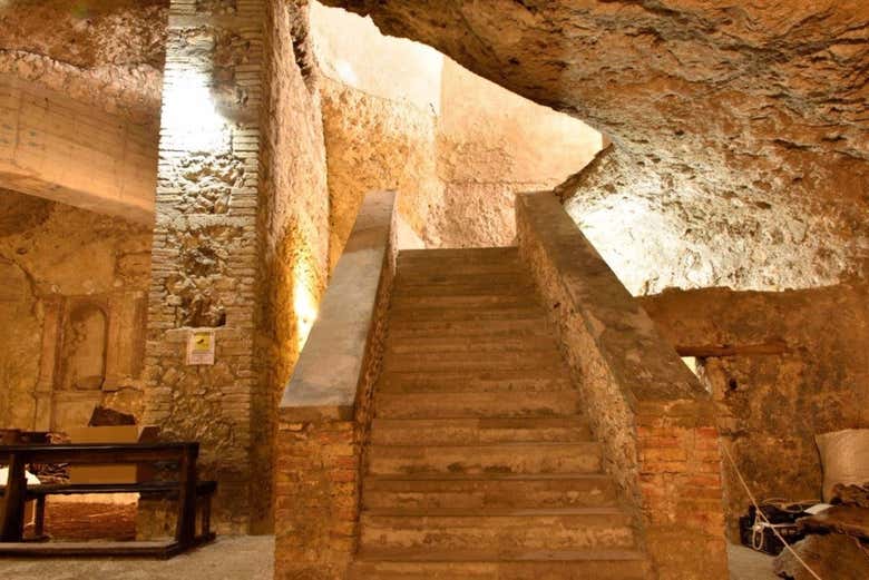 Climb down into the underground og Cagliari