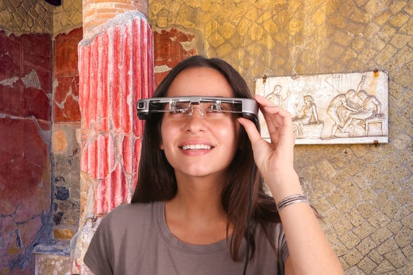 Visite d'Herculanum avec lunettes de réalité augmentée