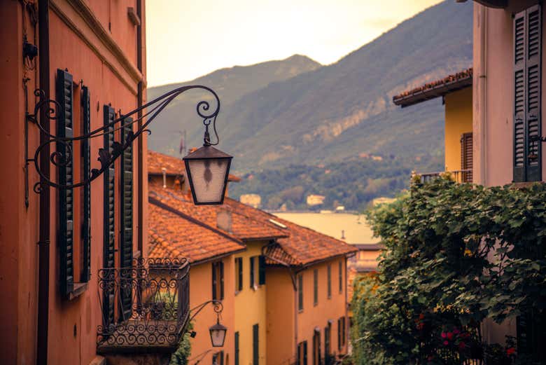 Explore the beautiful village of Bellagio