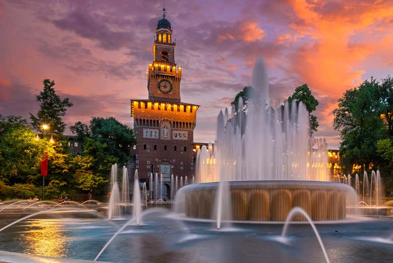 Il Castello Sforzesco al tramonto