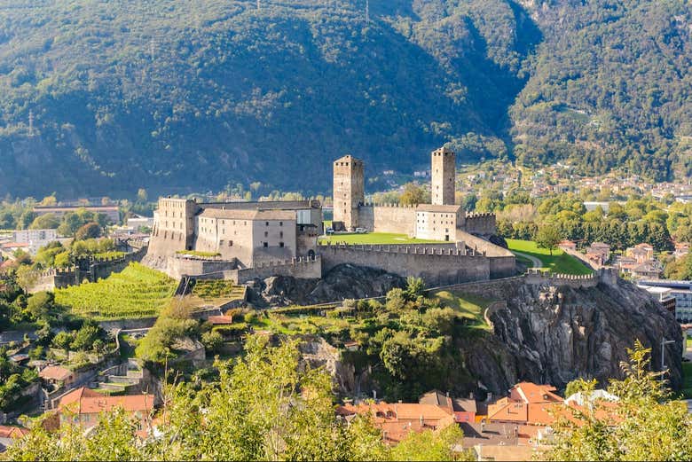 Spend a day getting to know Montebello Castle