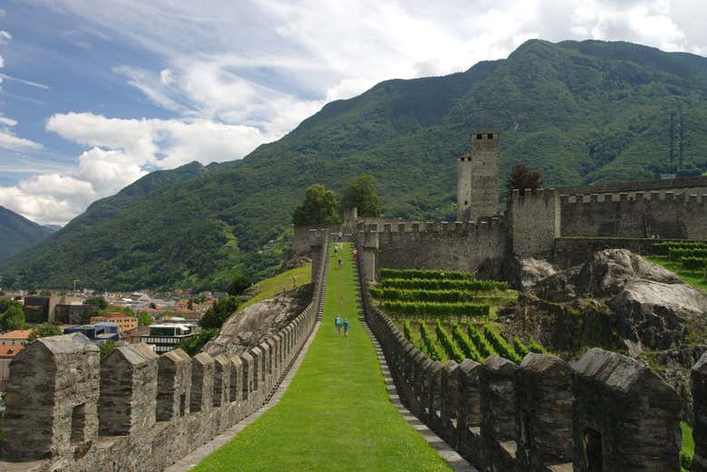 See the Bellinzona forts