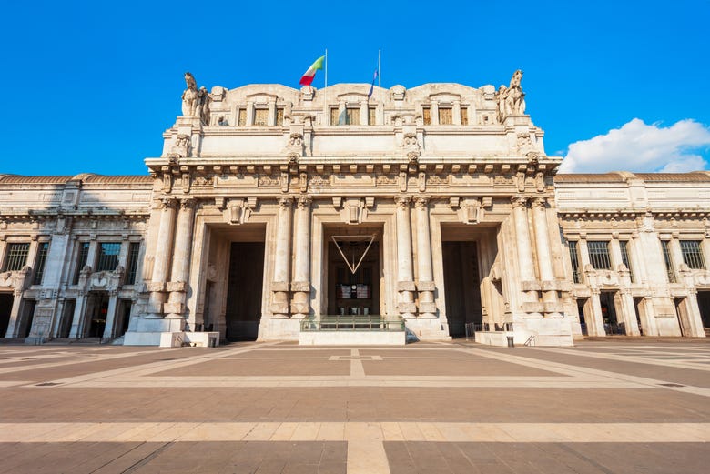 Iréis del aeropuerto de Bérgamo a la Estación Central de Milán