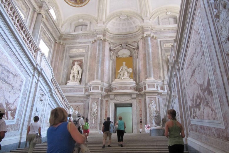 Explorando el Palacio Real 