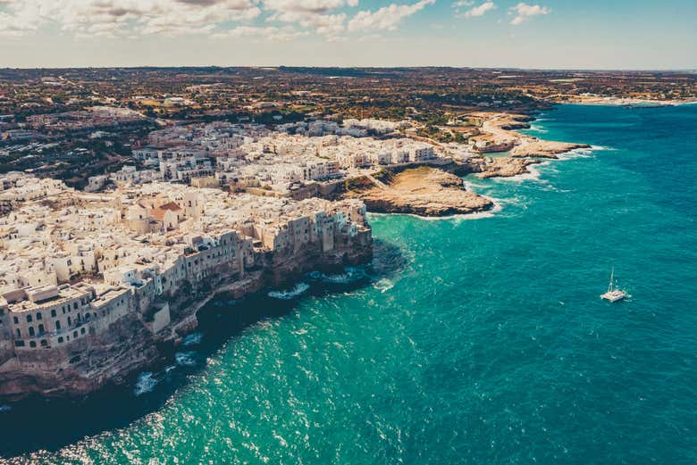 Coast between Polignano a Mare