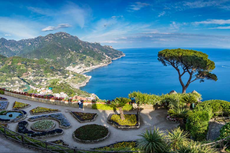 Vistas fascinantes da Villa Rufolo, em Ravello