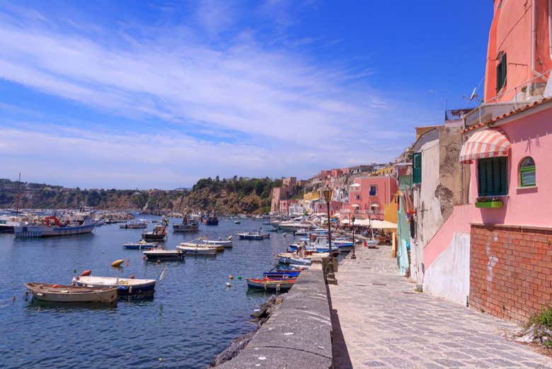 Procida promenade