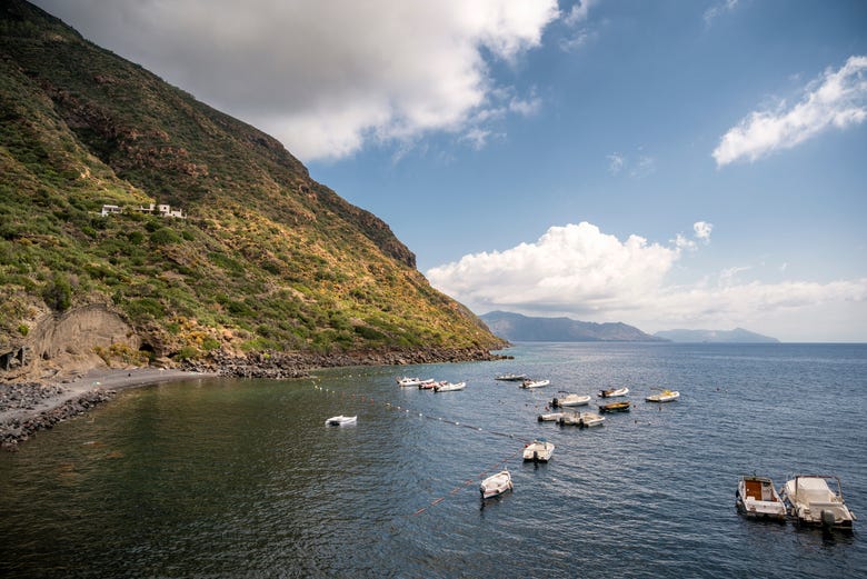 Boat Trip around Salina Island photo