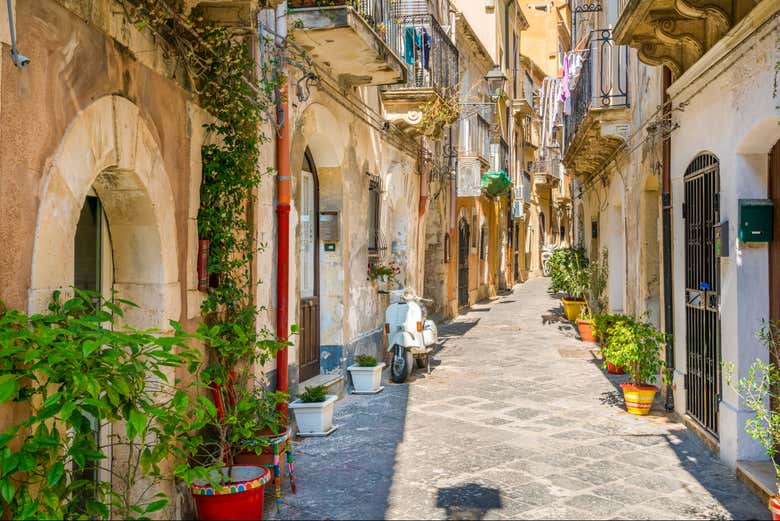 Recorriendo las calles de Siracusa