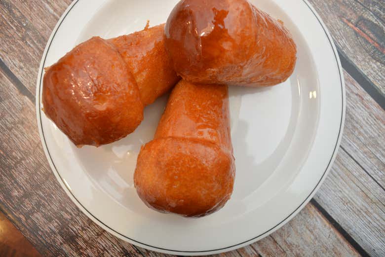 Learn how to make a tasty babà