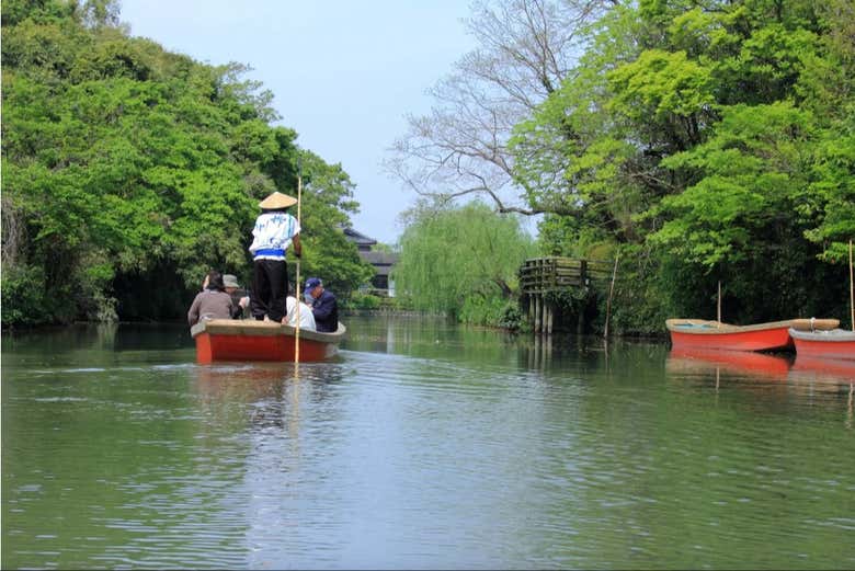 Paseando en canoa por el río Yanagawa