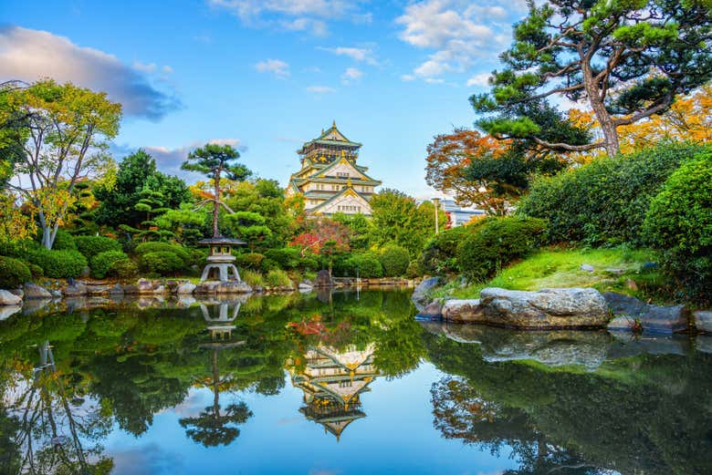 Check out beautiful landmarks in Osaka