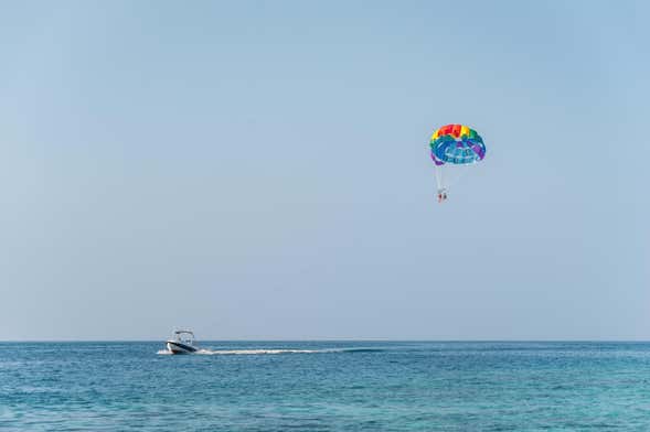 Maafushi Parasailing