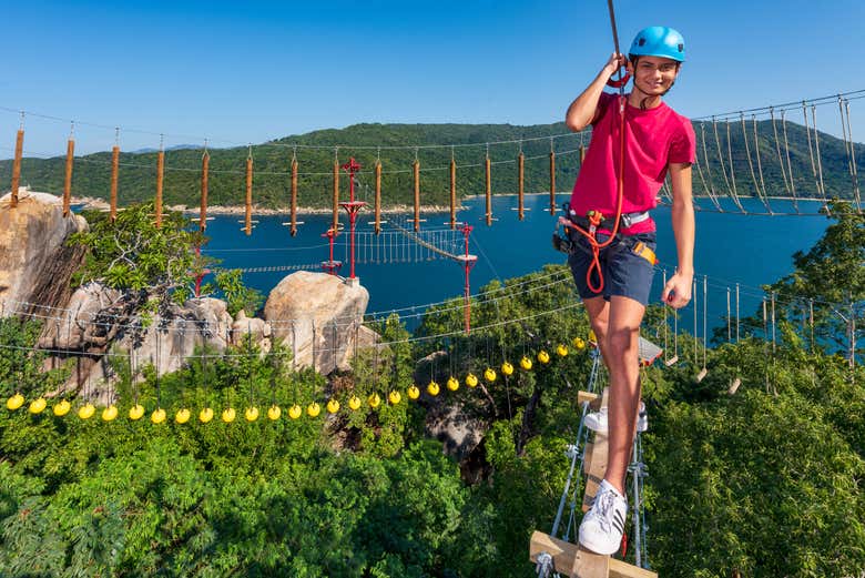 Crossing rope bridges