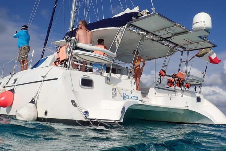 Private Catamaran Cruise in Cancun - Book Online at Civitatis.com