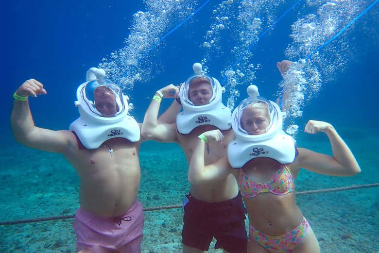 Disfrutando el Sea Trek en Cozumel