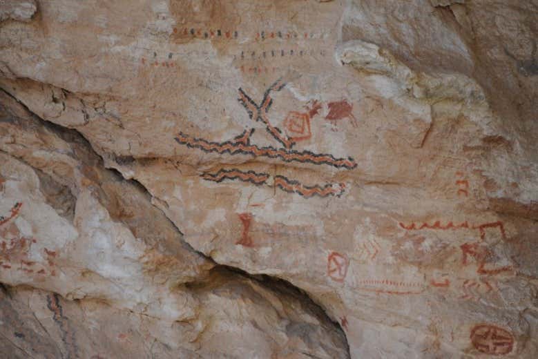 Cave paintings in Sonora