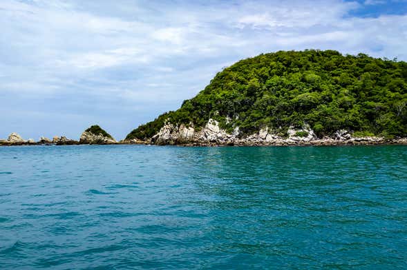 Boat Rental with Skipper in Huatulco