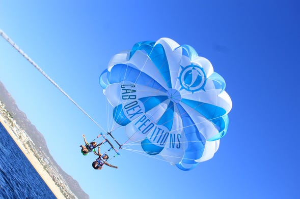 Parasailing in Los Cabos