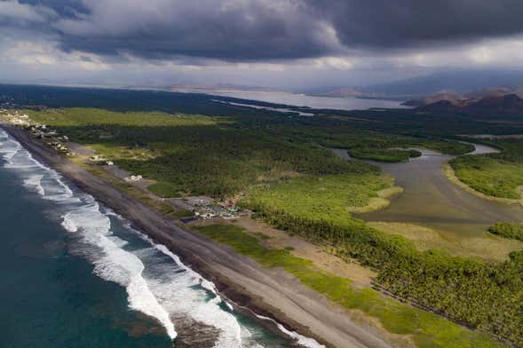 Excursión al Tortugario Ecológico y la laguna de Cuyutlán